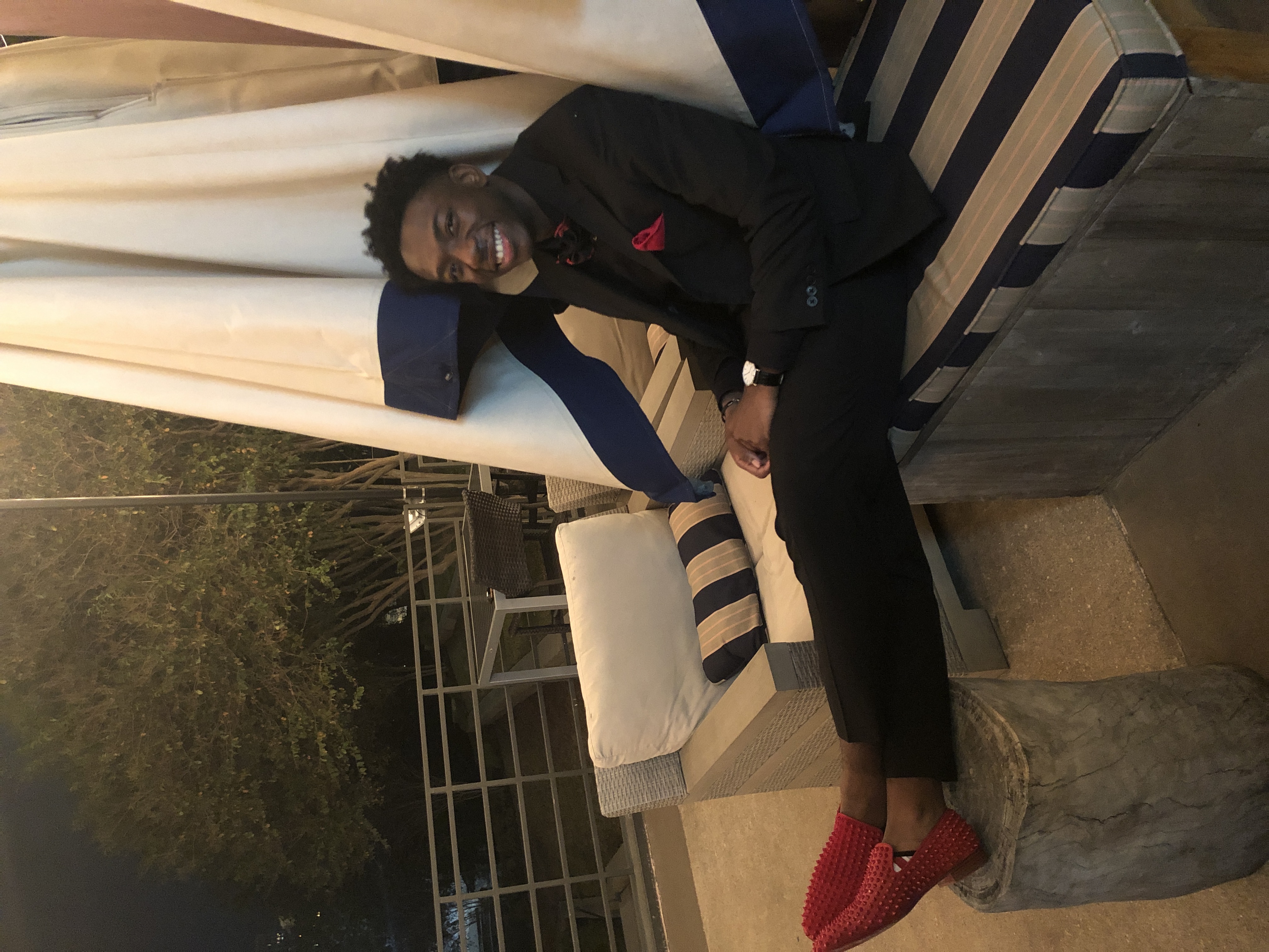 This photo is having trouble loading